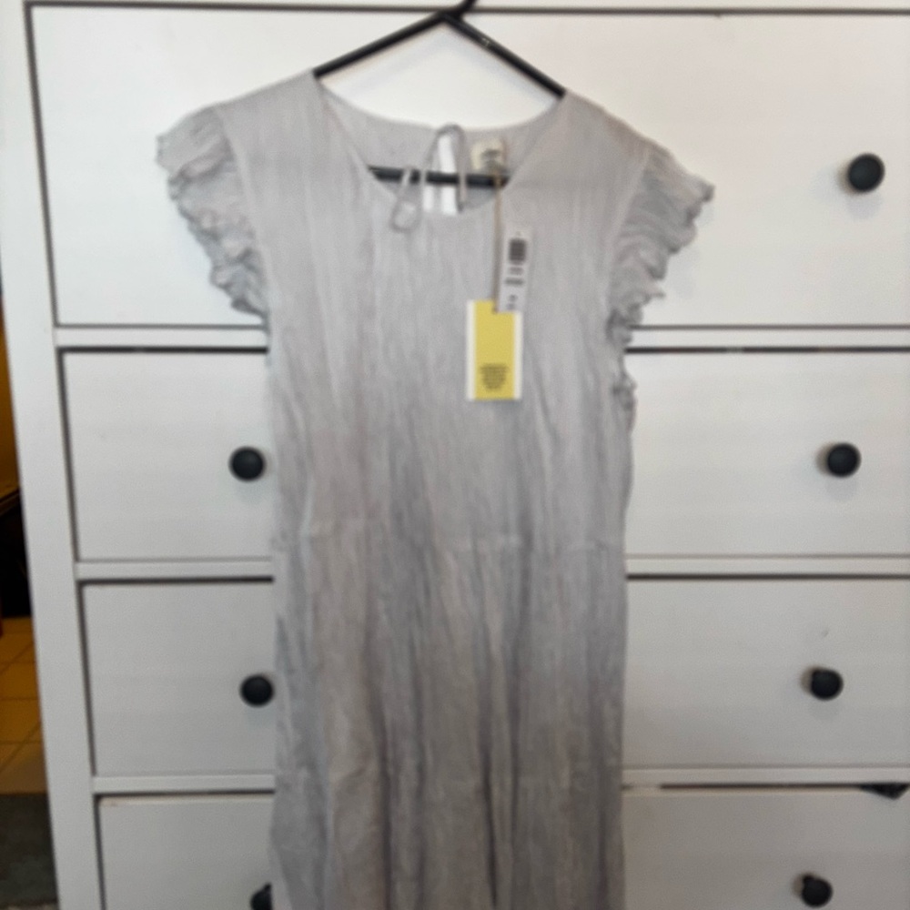Aritzia Elegant Off White Ruffle Sleeve Dress